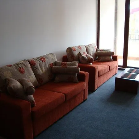 فندق Marina Cape نيسيبار